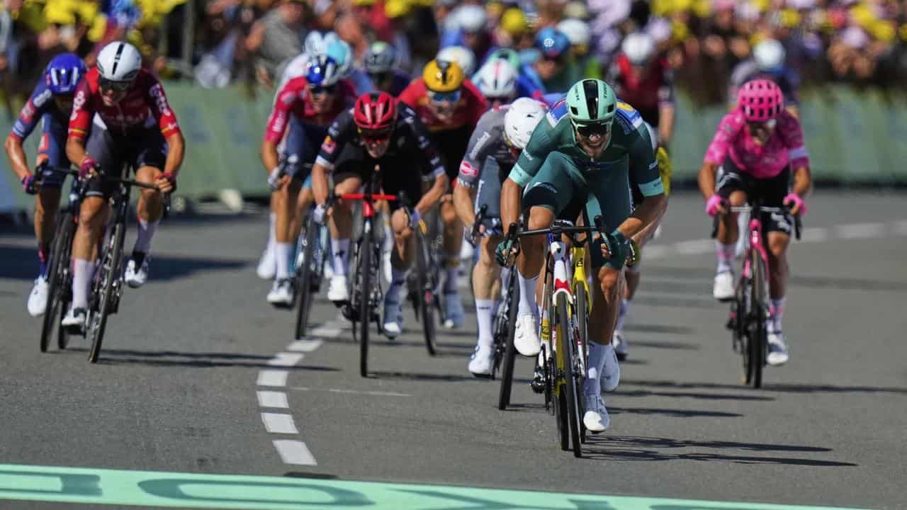 Aussie Groves misses out on win at Tour de France