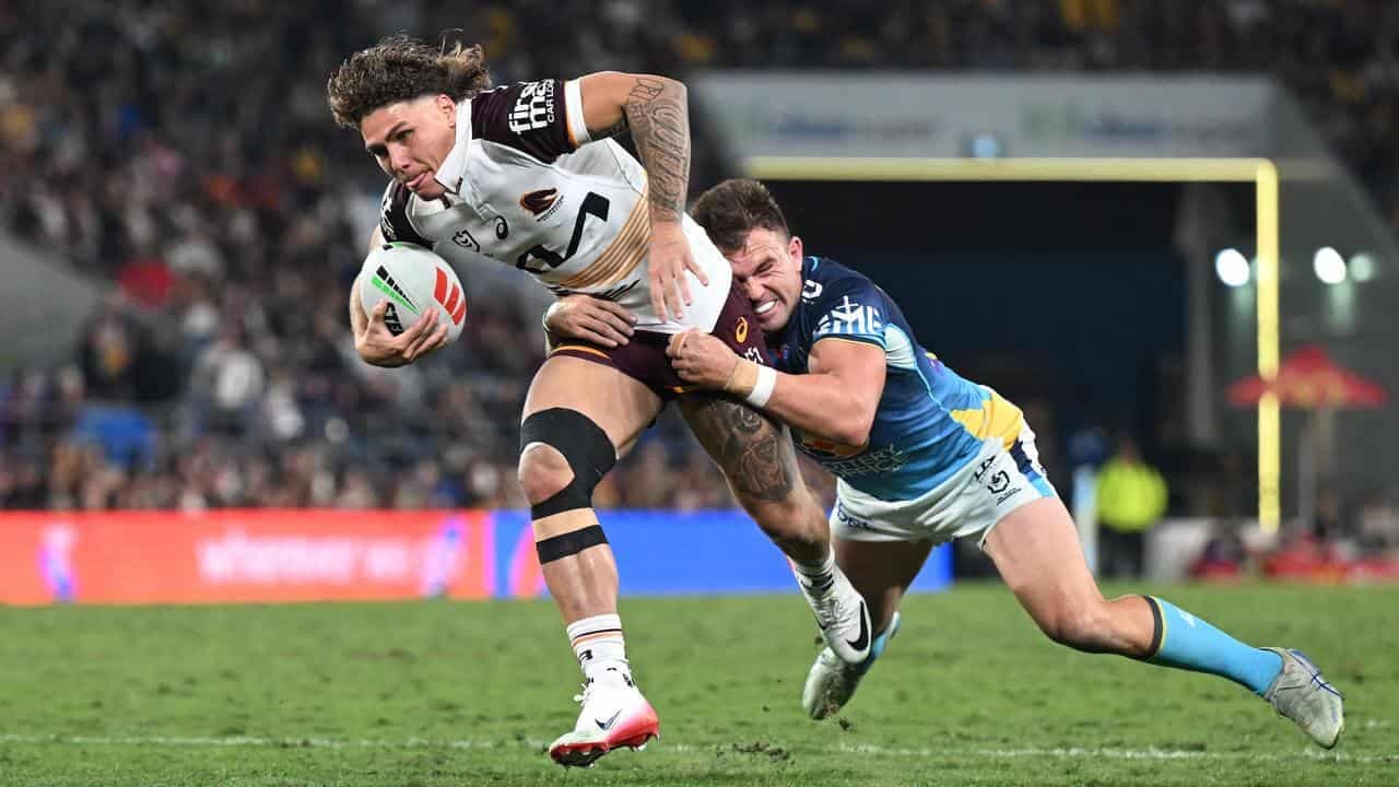 Walsh magic sinks Titans as Broncos win five in a row