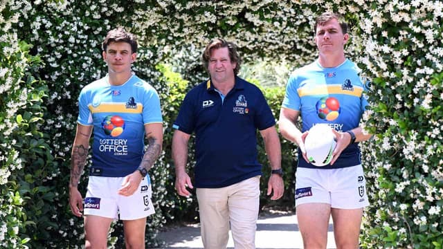 'It’s not nice': star Titan backs under siege coach