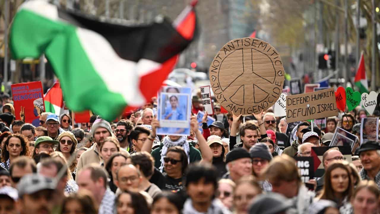 Anti-Semitism report 'runs risk of being too sweeping'