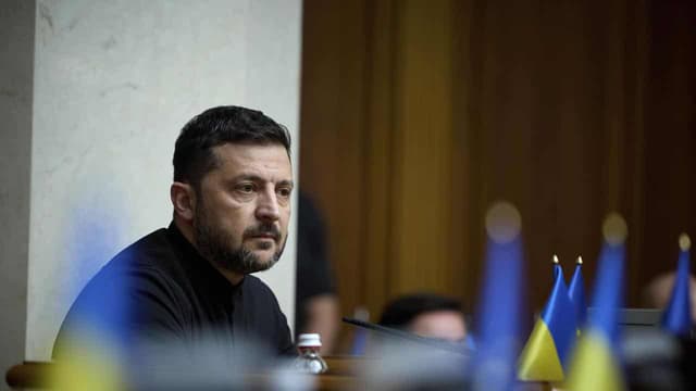 Zelenskiy says Ukraine offering Russia talks next week