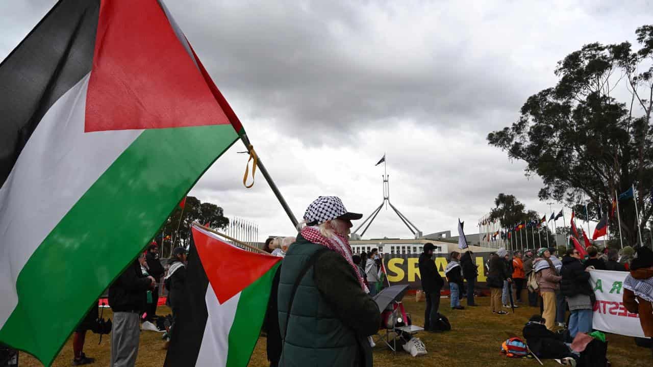 Push to sanction Israel as 'inhumane killing' decried