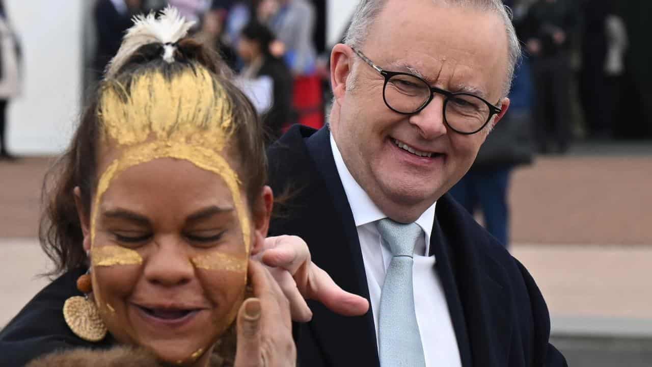 Solemn reflection as welcome ceremony spurs unity call