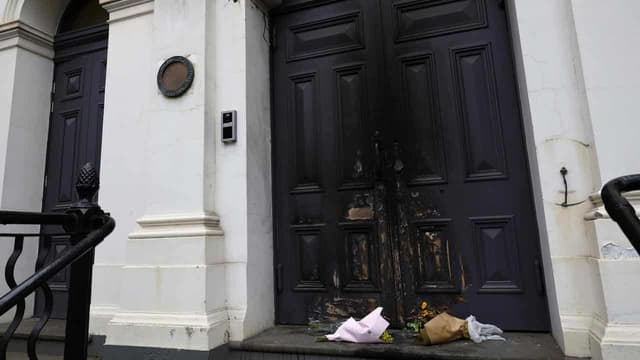 Police search for accused synagogue arsonist's motive