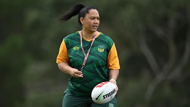 Jillaroos stick with Skinner through to World Cup