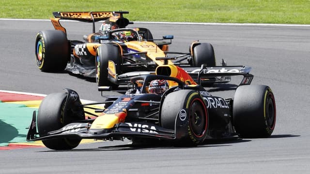 Verstappen too quick for Piastri in Belgium sprint