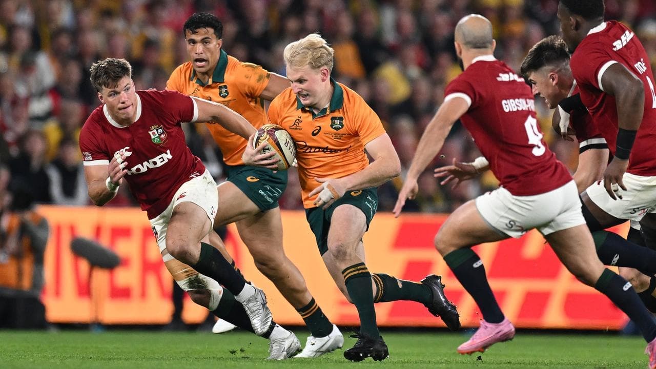 Lynagh bringing his own swagger to Lions