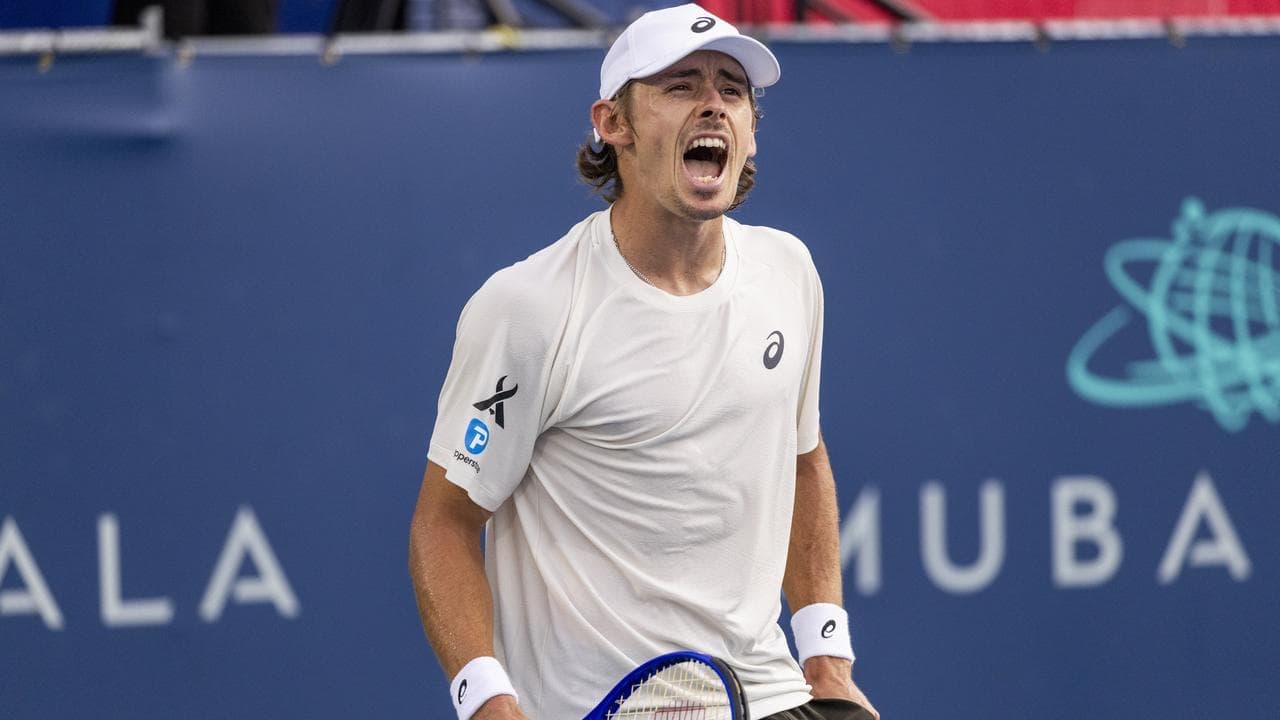 De Minaur through to Washington semis, Medvedev upset