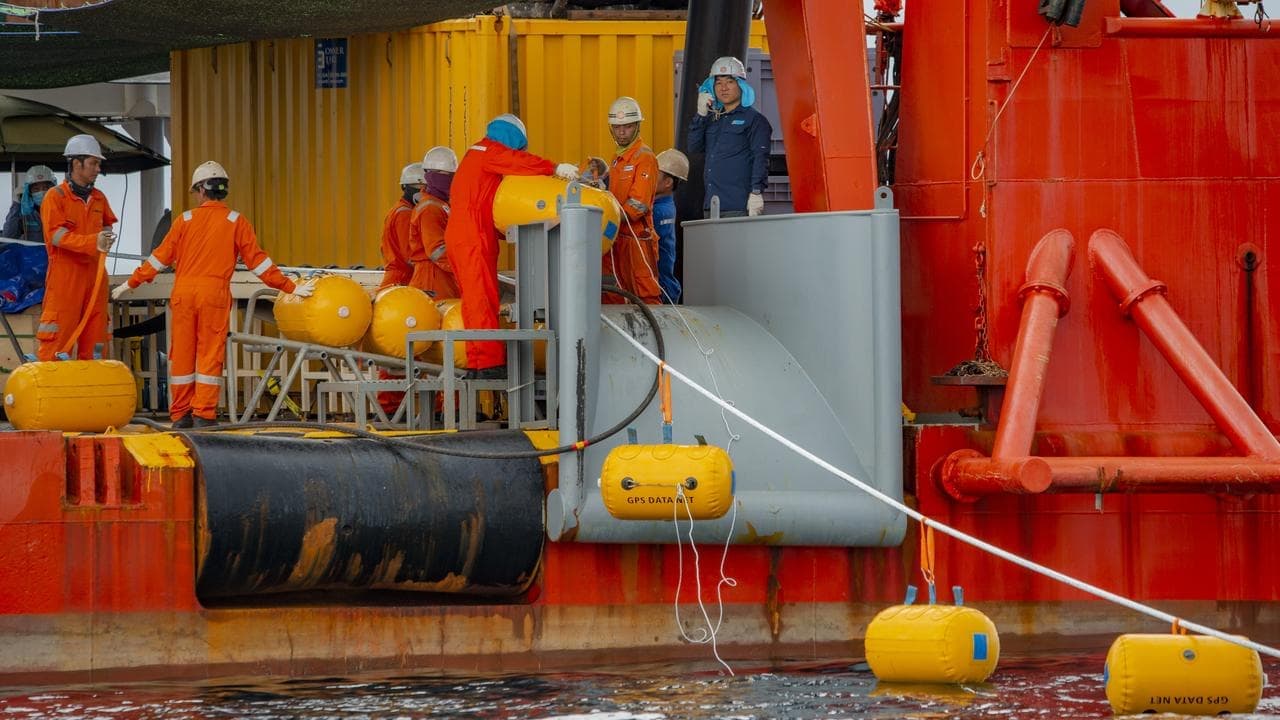 'Battery of the nation' undersea power cable at risk