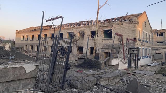 Russian strikes as Kremlin defiant over Trump threats