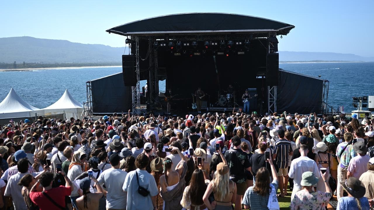 Musicians, actors, writers call for protection from AI