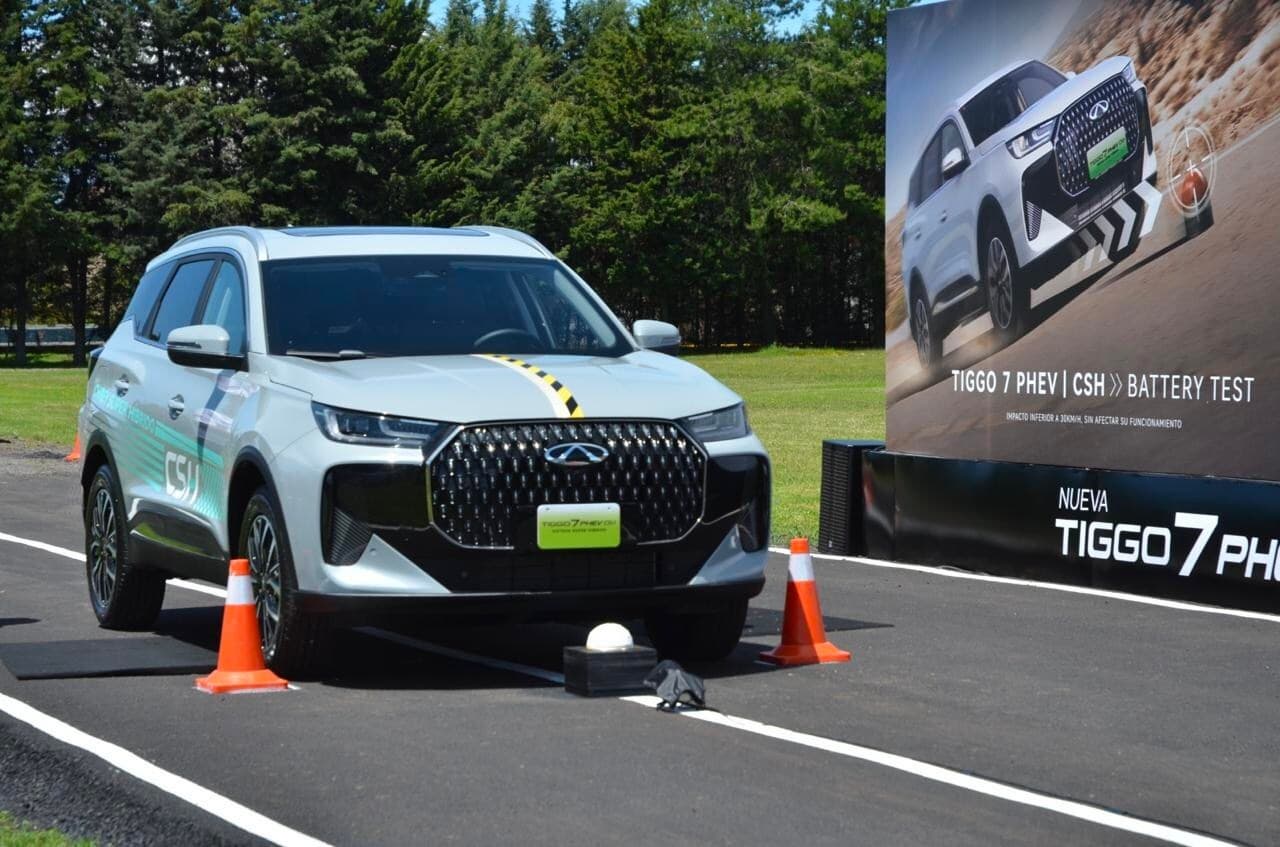 30 km/h Direct Impact Against 242 mm-high Obstacle: TIGGO7 CSH Passes Mexico Battery Scrape Test Without Critical Damage