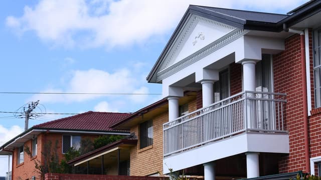 House price growth spurt shows no signs of easing