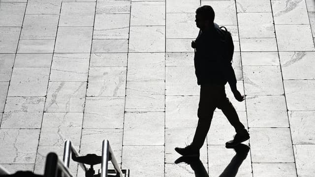 Public servants warned over social media security risk