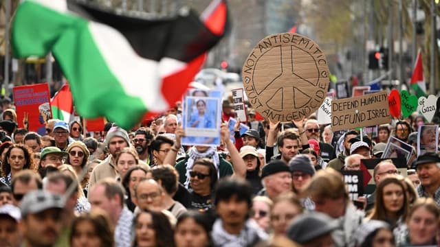 'Great risk' as police gear up for protest clash