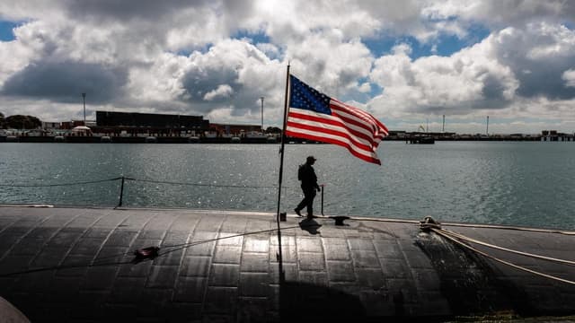 Trump sends nuclear subs in response to Russian threats