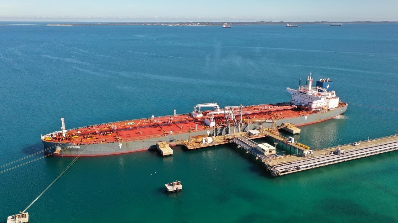 Concern as grey market Russian oil seeps into Australia