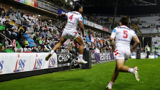 Dragons weather wind, rain and top-placed Raiders