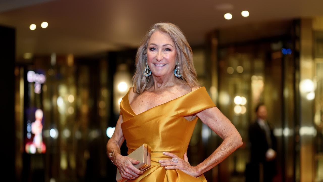 Lynne McGranger wins Gold Logie