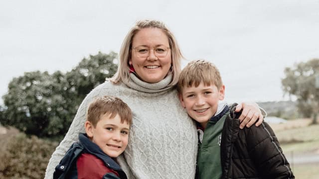 Quiet 'missing middle' kids left struggling at school