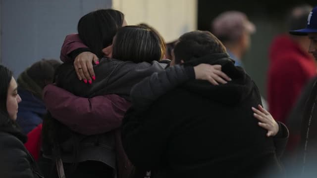 'Tragedy hits us hard', five Chilean miners found dead