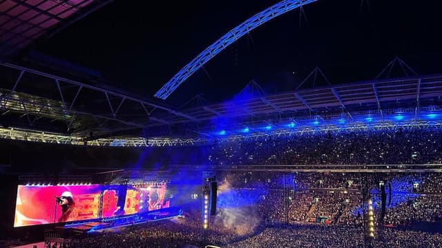 Man dies after fall from balcony at Oasis Wembley gig