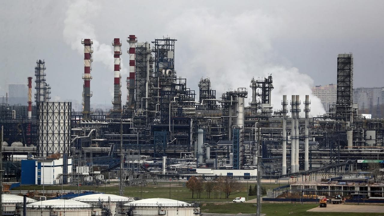 Trump aide accuses India of financing Russia's war