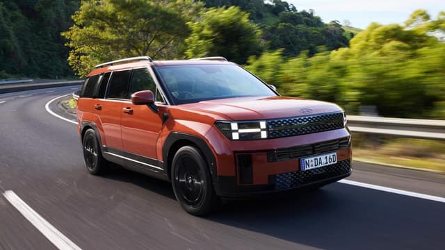 Plug-in hybrids speed up, EVs slow down in record month