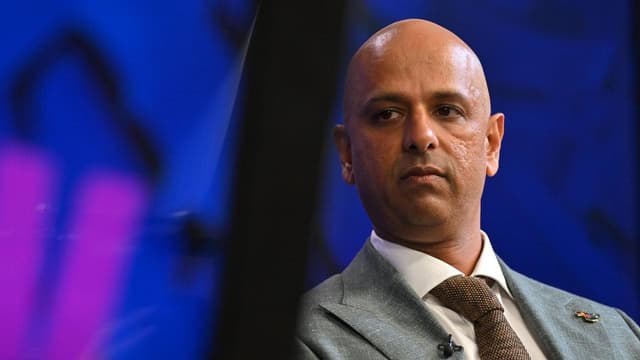 Balance key as government reviews anti-Semitism report