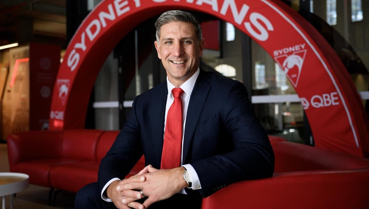 Dockers champion to tackle 'unknowns' as Swans boss