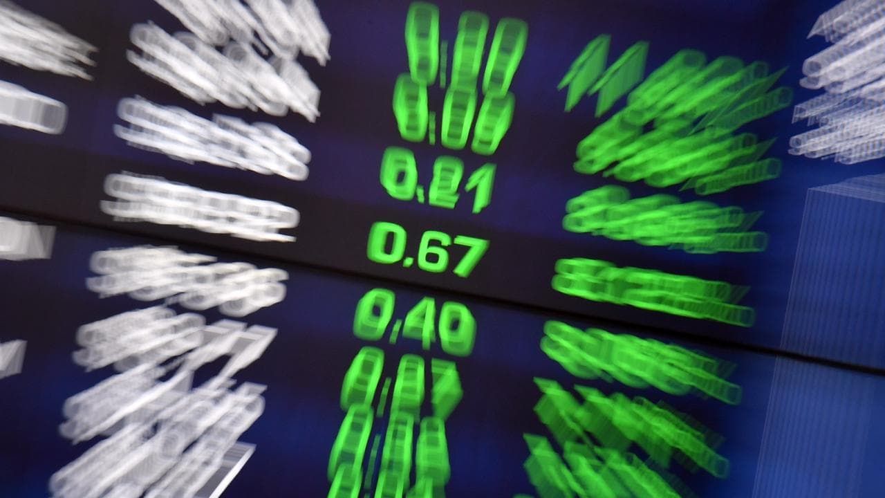 Banks, miners lead Aussie share market to record highs