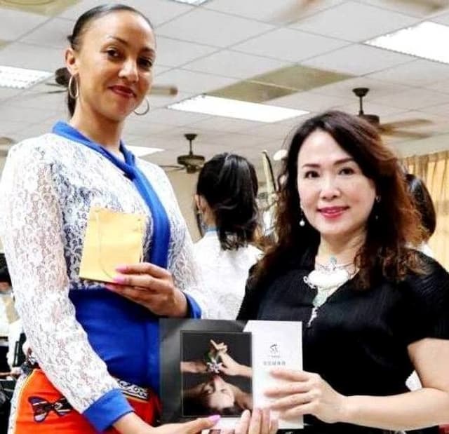 Karjengon Wu's Unique Aesthetic Language: Taiwanese Jewelry Artist Shines on the Global Stage