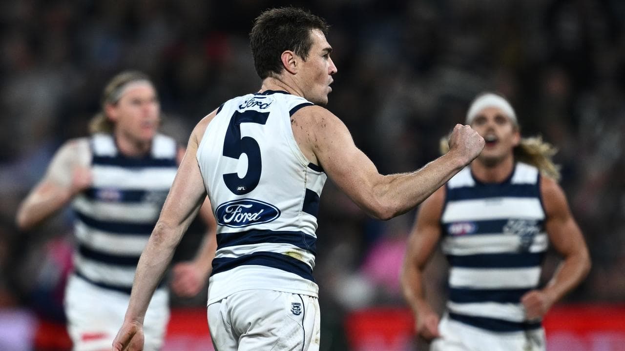 Cameron kicks four as Cats cruise against Bombers