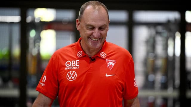 Premiership mentor out of Demons' coaching race