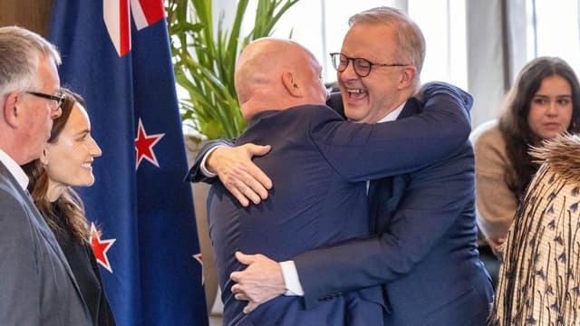 Australia and New Zealand embrace in 'uncertain world'