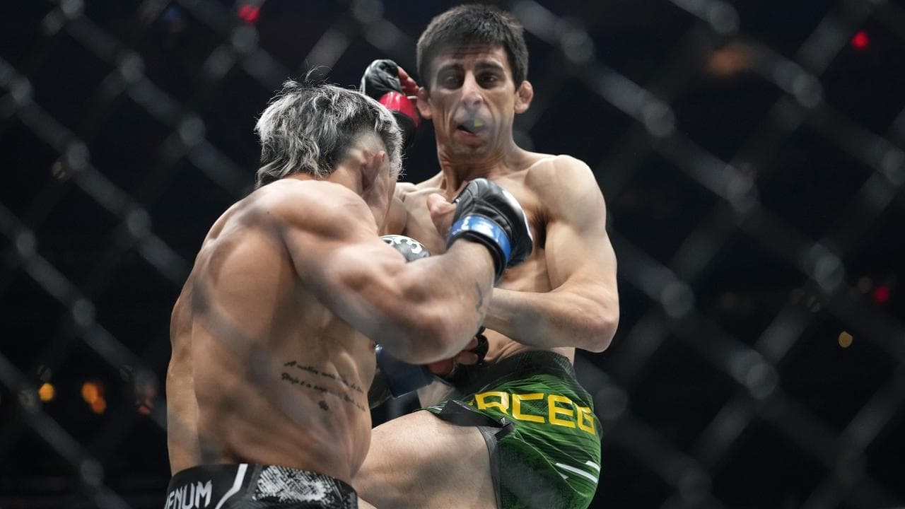 Aussie Erceg cops early pounding before snaring UFC win