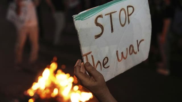 Israel faces growing calls to scrap Gaza offensive plan