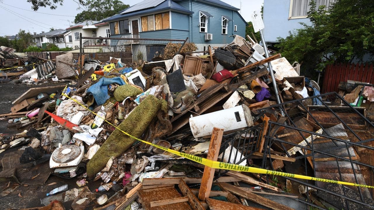 Ice user posed as a flood victim to pay for drug habit