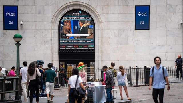 Wall Street stocks end down, China trade in focus