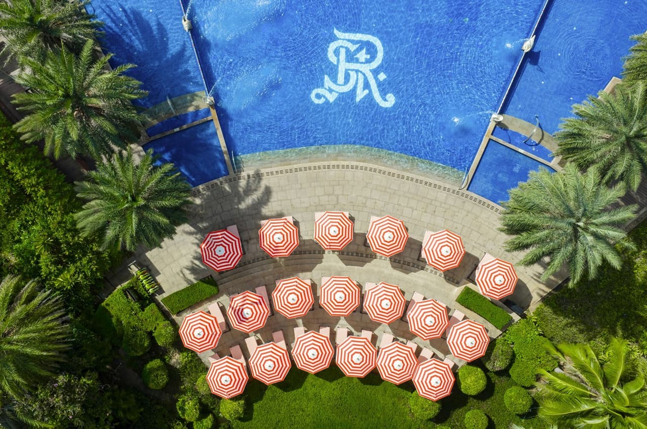 St. Regis Hotels & Resorts and Vilebrequin's Exclusive Capsule Collection and Unforgettable Experiences Make Their Greater China Debut This Summer