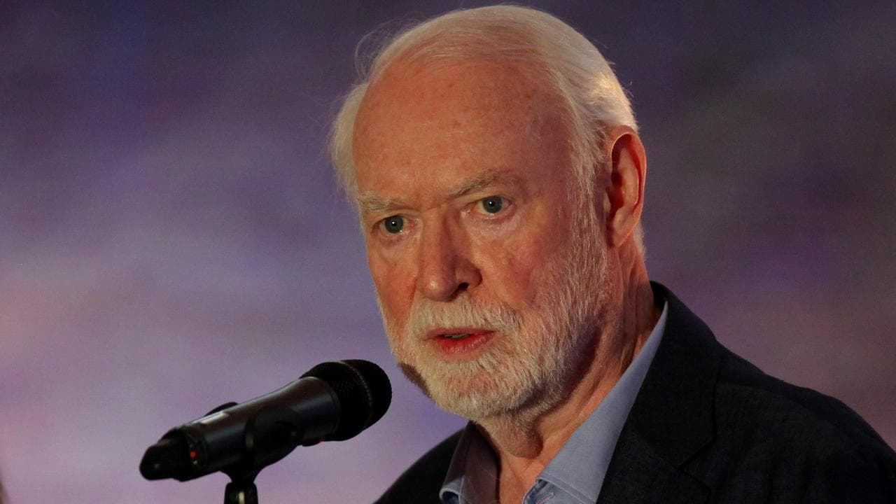 'Gentle and generous' film critic David Stratton dies