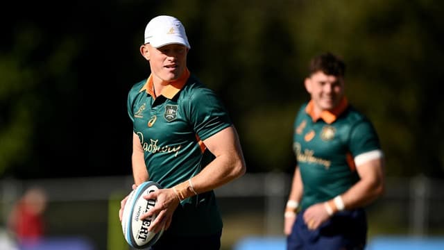 Schmidt dilemma: Edmed waits on Wallabies' No.10 woes