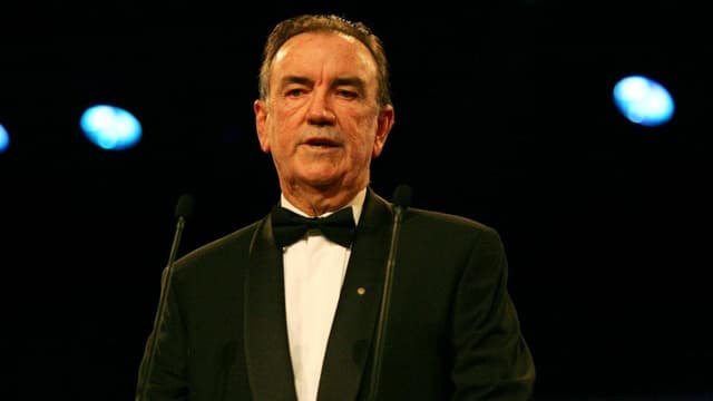 Bob 'Simmo' Simpson a man for all cricket seasons