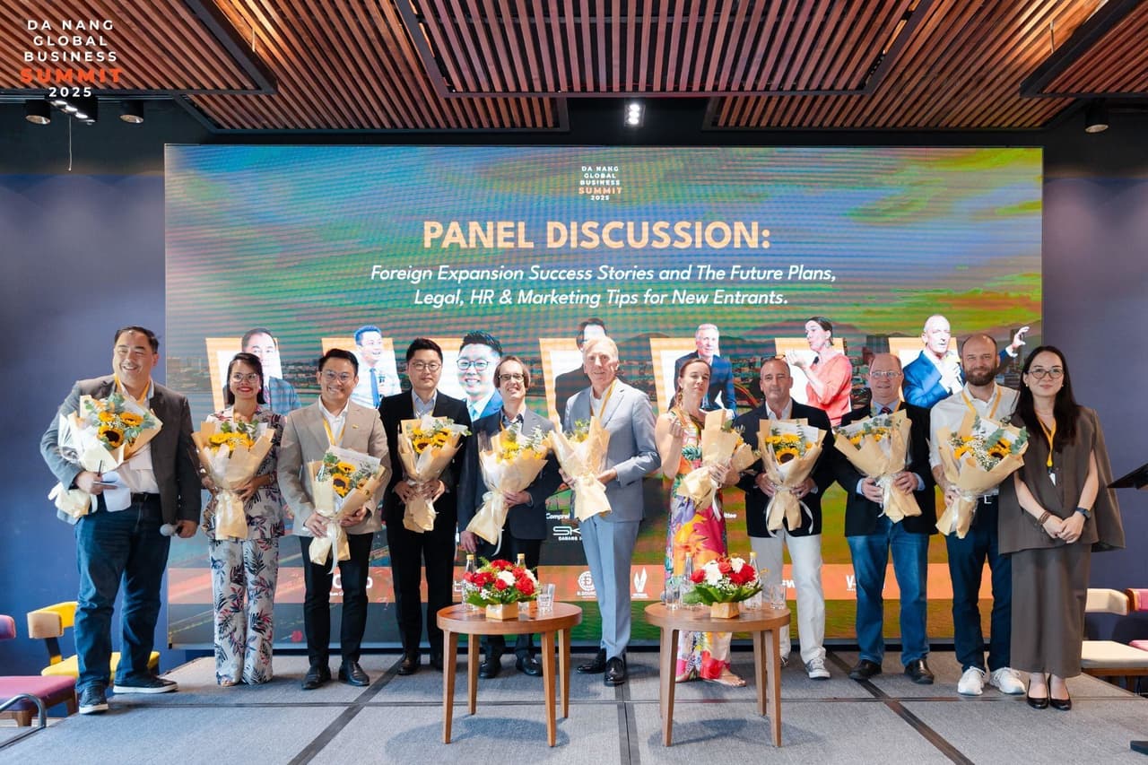 DA NANG GLOBAL BUSINESS SUMMIT 2025: A RESOUNDING SUCCESS, USHERING IN A NEW ERA OF COLLABORATION