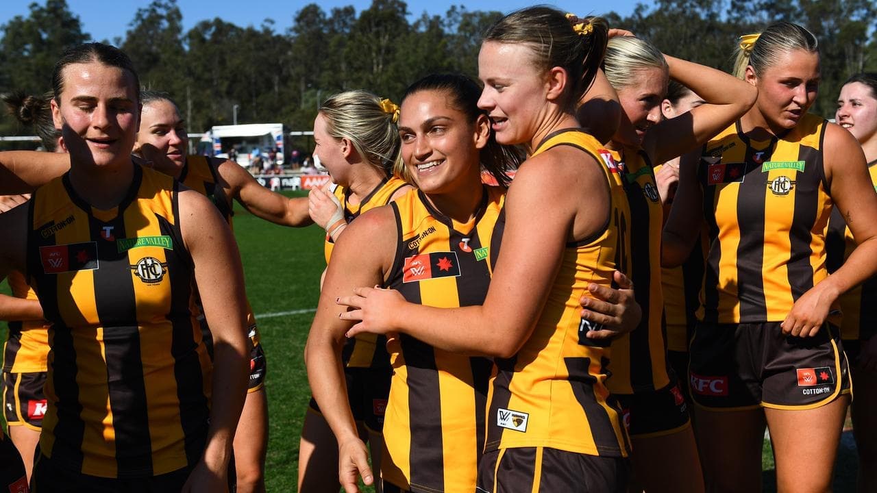 Hawks lay down their marker with thrilling first-up win