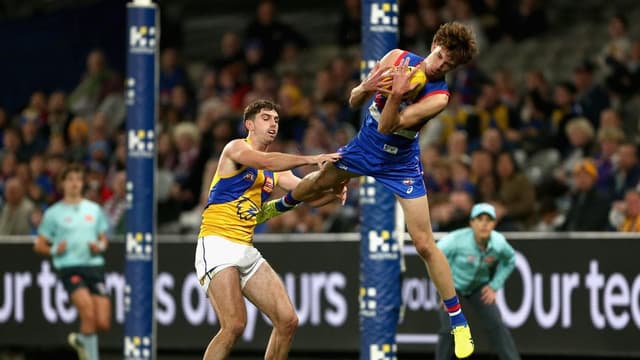 Plenty of son shine as Bulldogs blast lowly Eagles