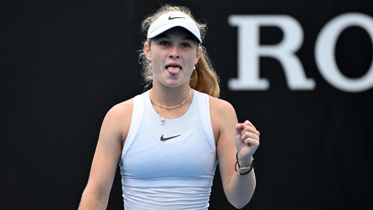 Tomic hoping to keep up with Jones in Open qualifying