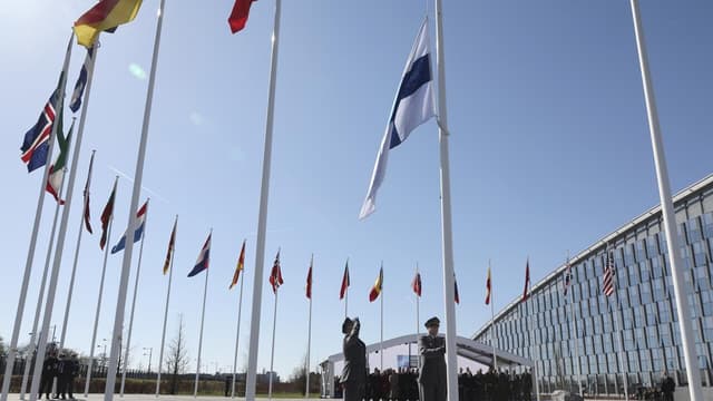 NATO holds meeting on security guarantees for Ukraine