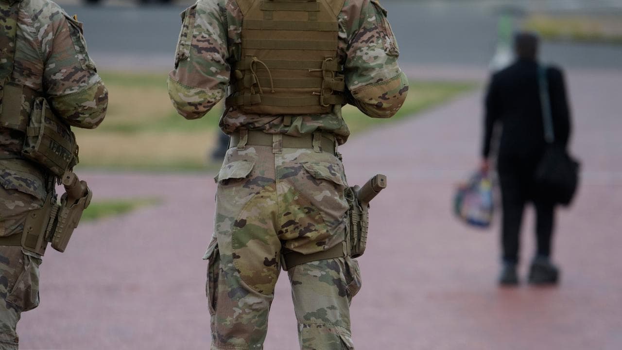 US National Guard troops in Washington to carry weapons