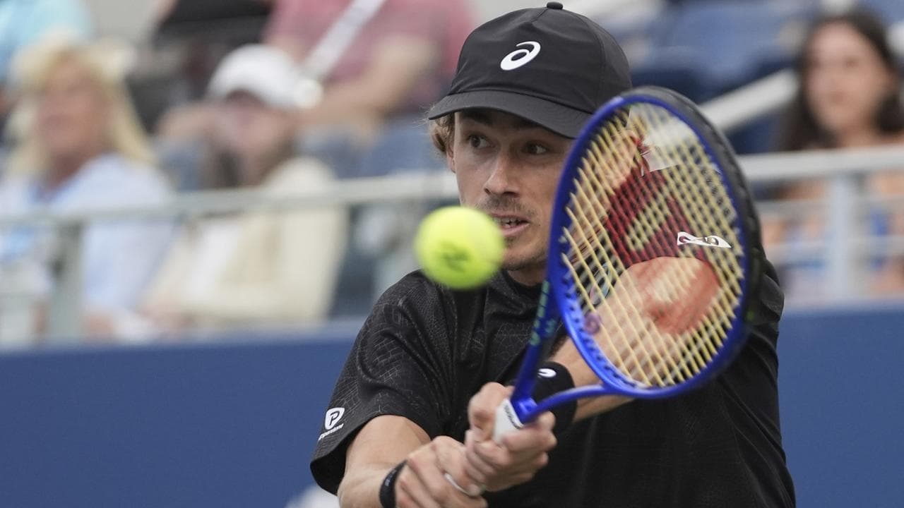 De Minaur leads way as Aussie aces serve up success